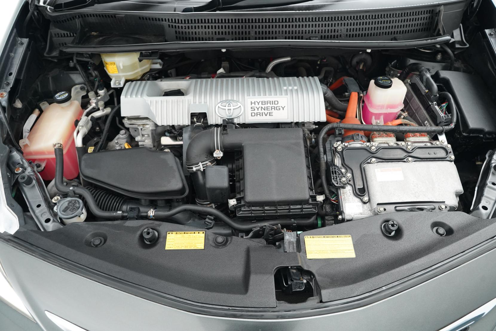Toyota Prius 1.8 ALPHA S TOURING