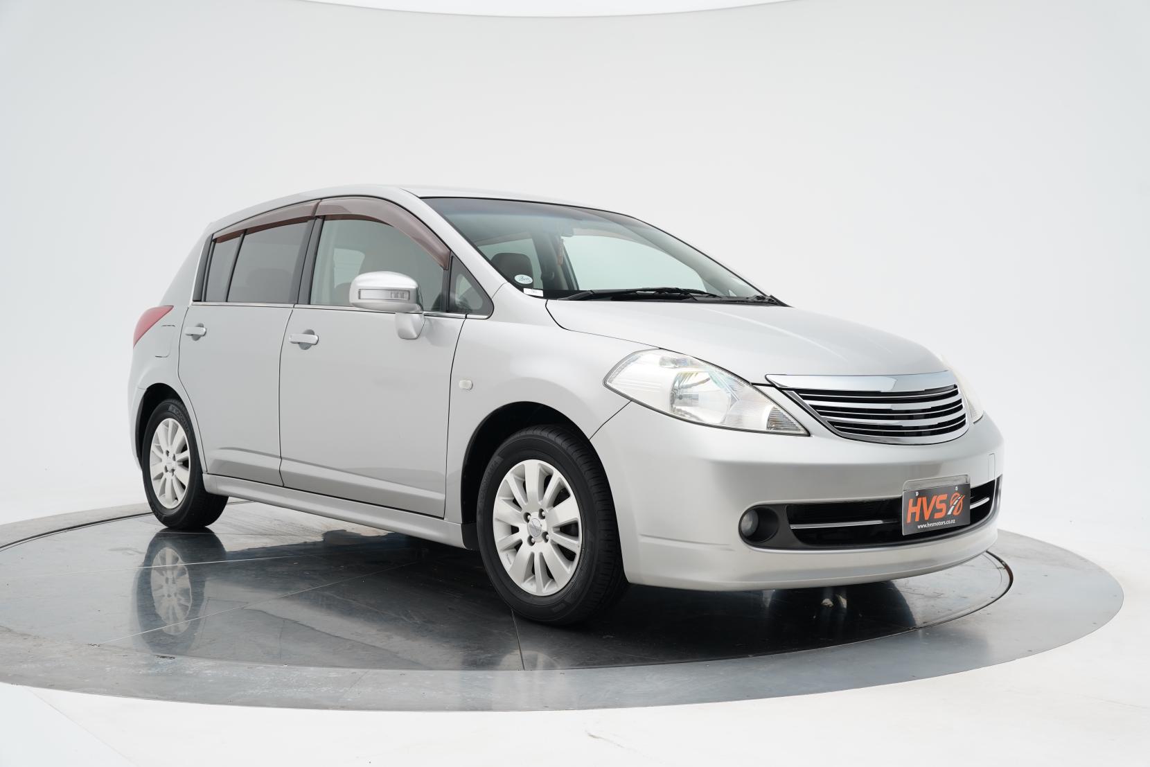 Nissan Tiida 1.5 LATIO Axis