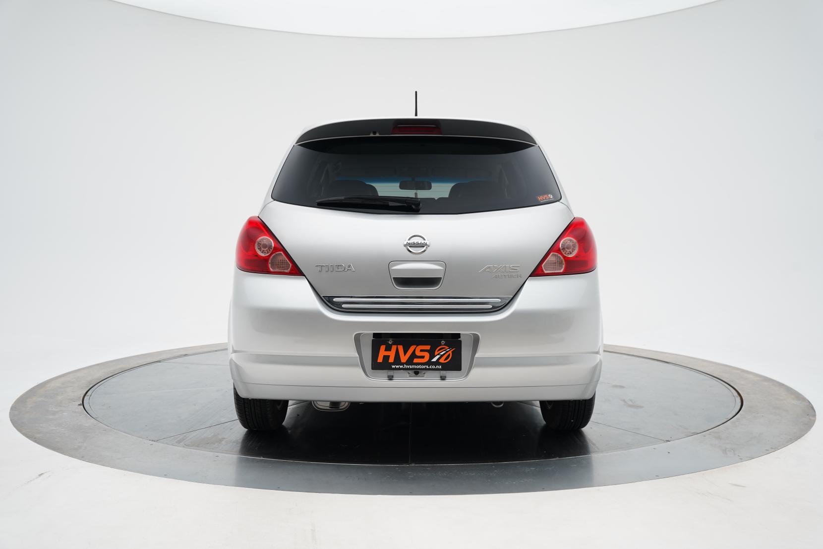 Nissan Tiida 1.5 LATIO Axis