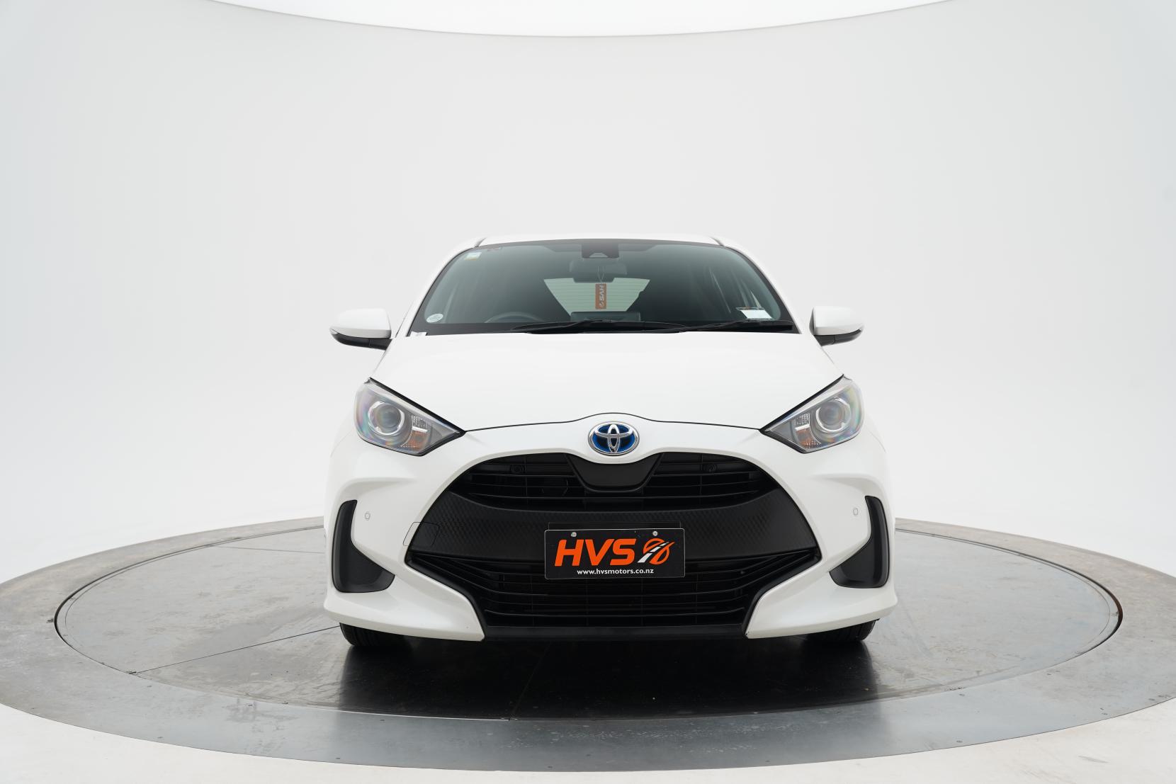 Toyota Yaris Hybrid X