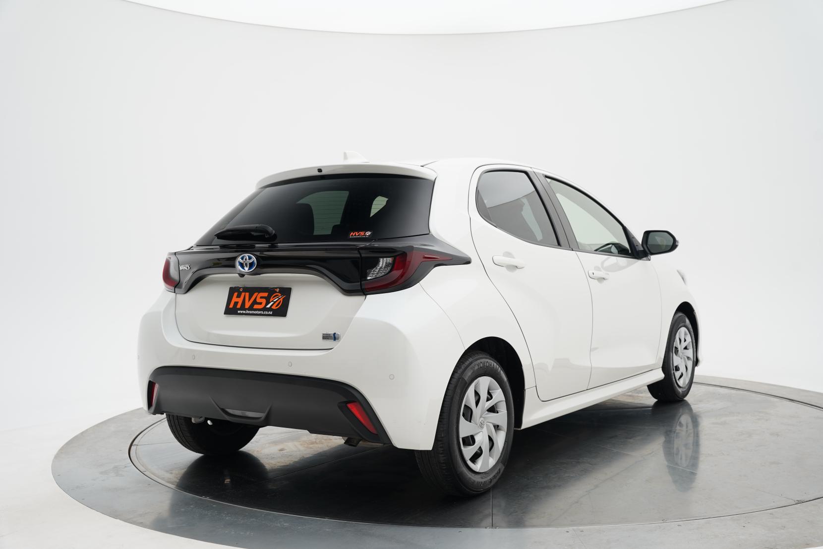Toyota Yaris Hybrid X