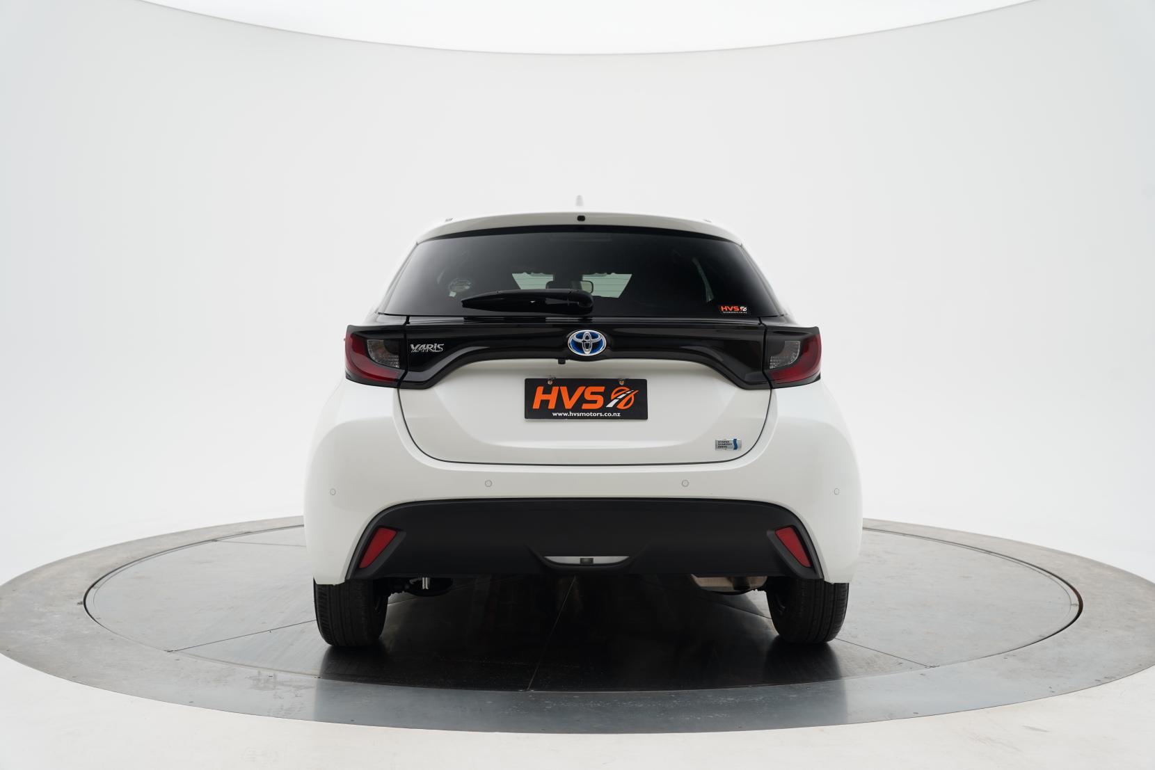 Toyota Yaris Hybrid X