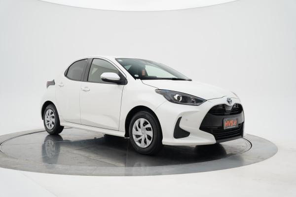 Toyota Yaris Hybrid X