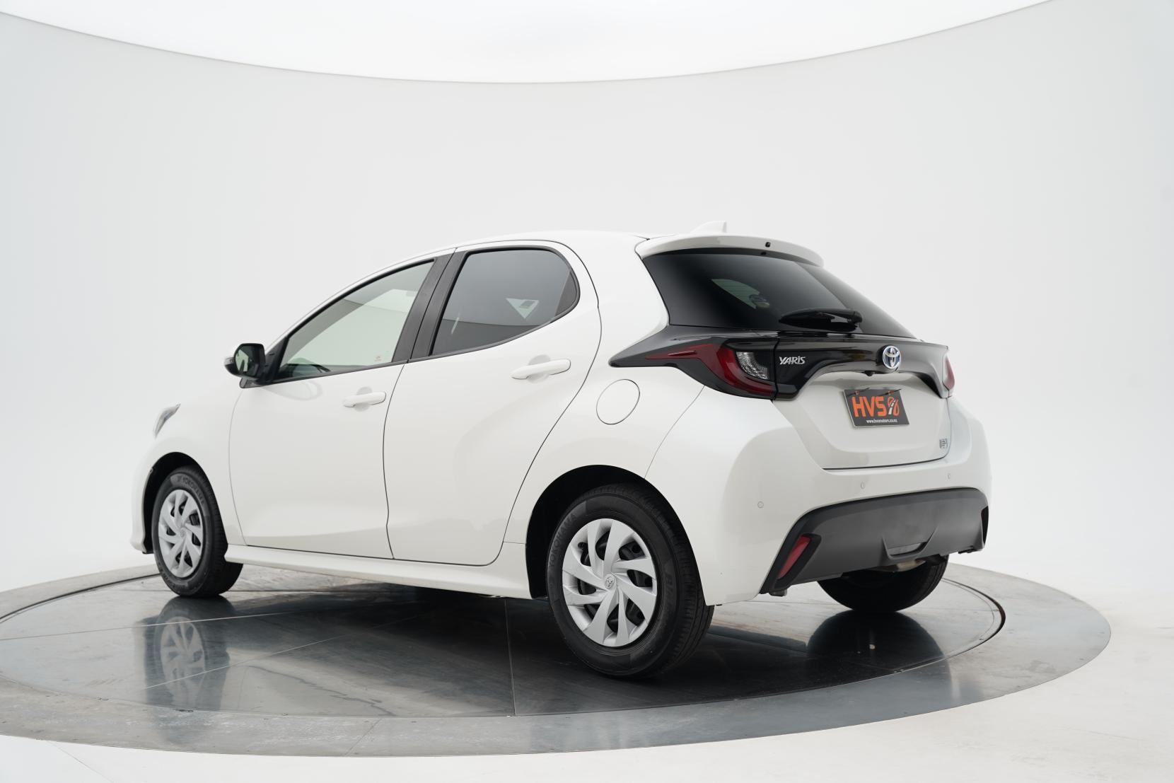 Toyota Yaris Hybrid X