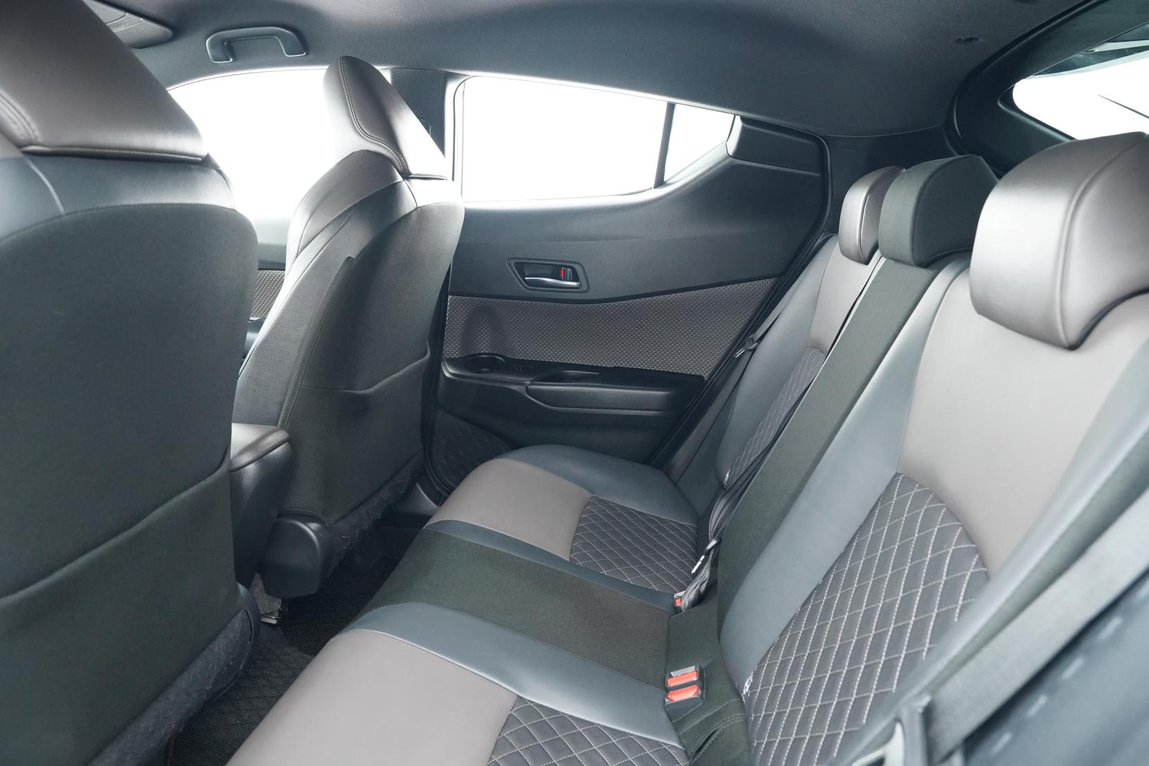 Toyota C-HR 1.8 G Hybrid Facelift