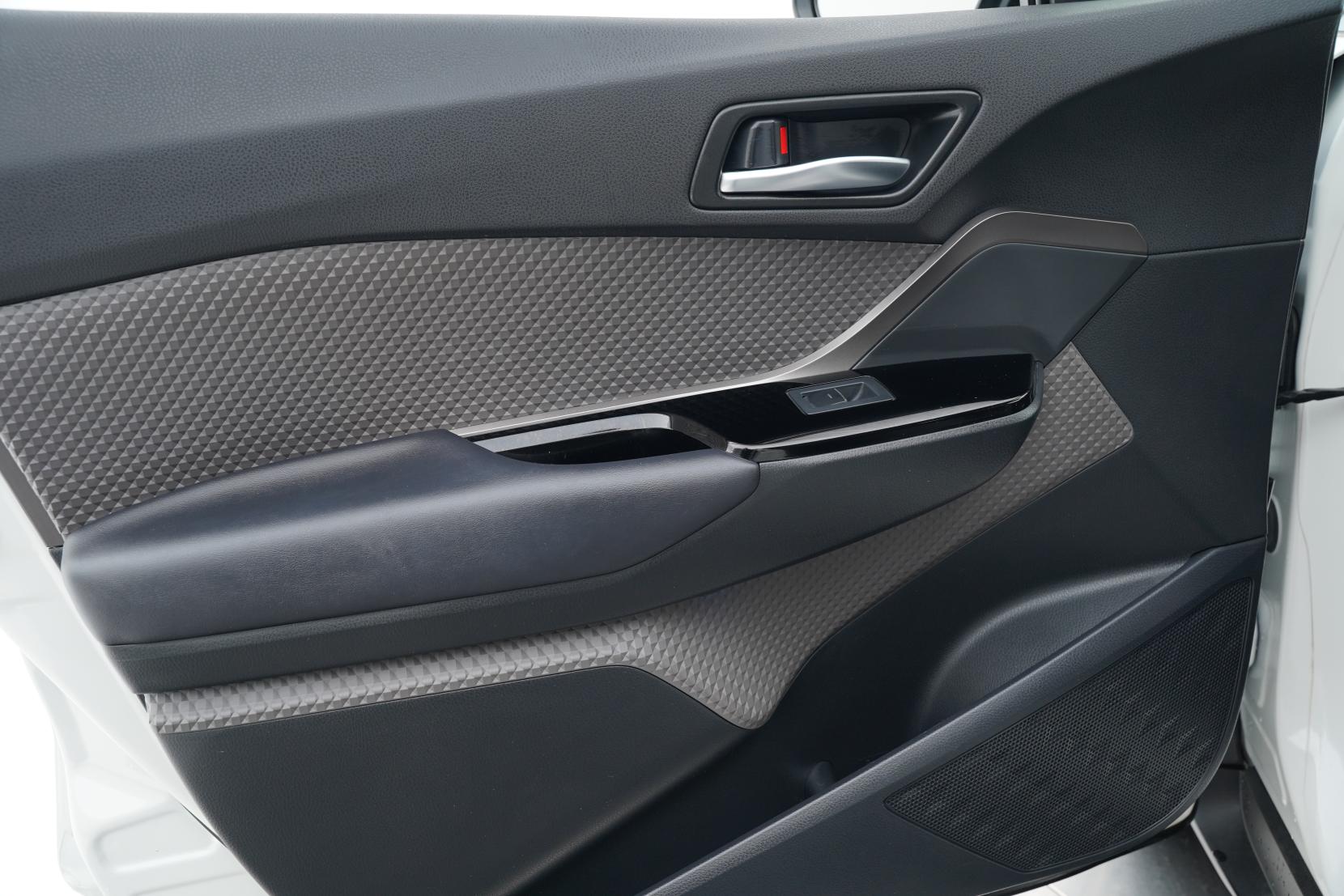 Toyota C-HR 1.8 G Hybrid Facelift