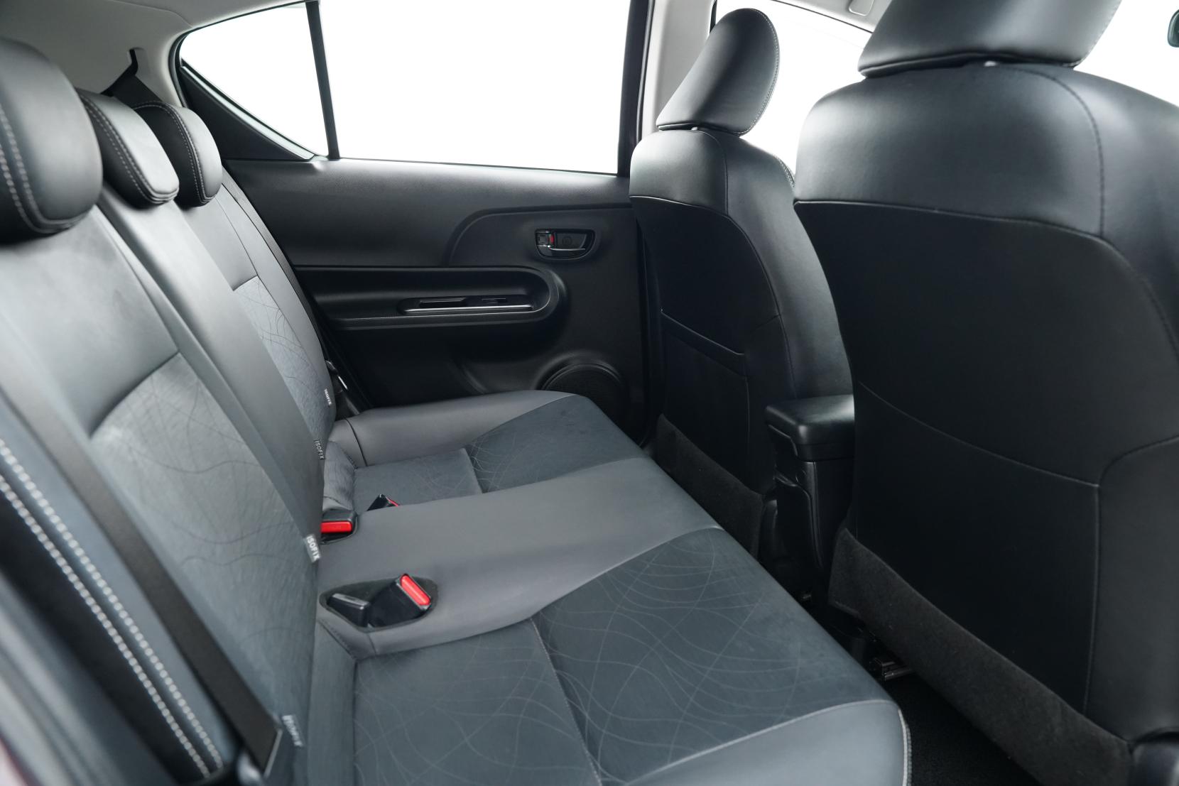 Toyota Aqua 1.5 G BLACK SOFT LEATHER SELECTION