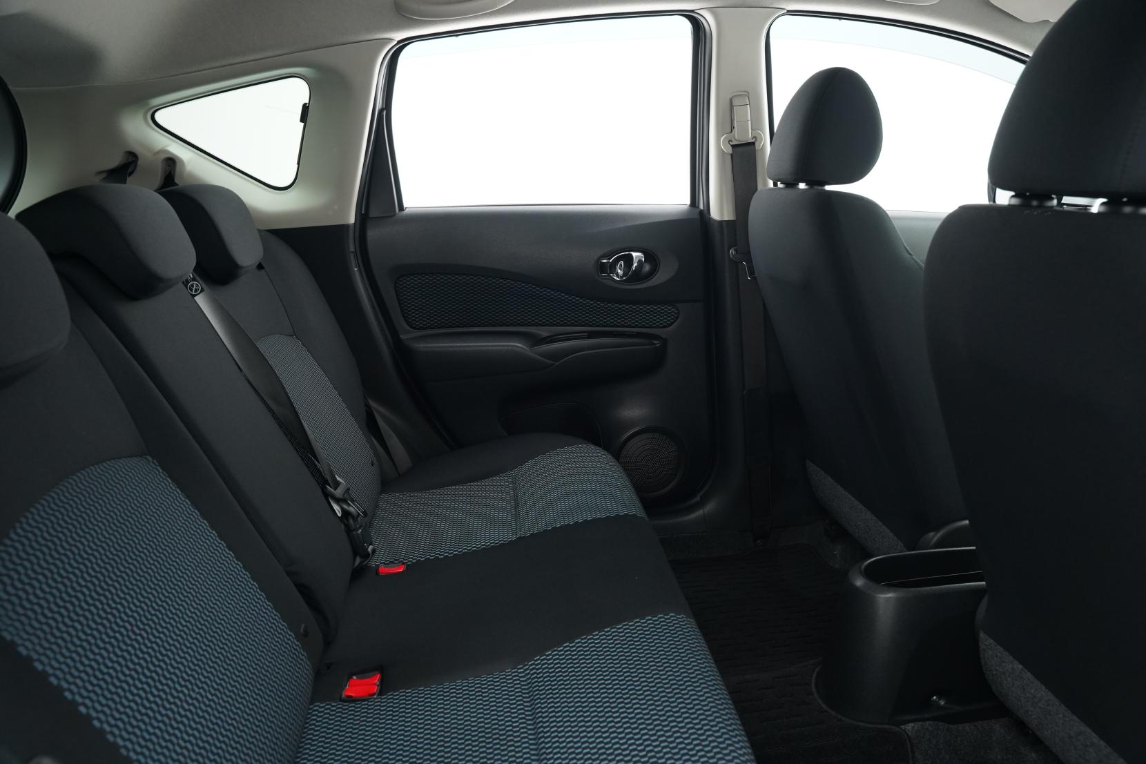 Nissan Note (2004–present) X