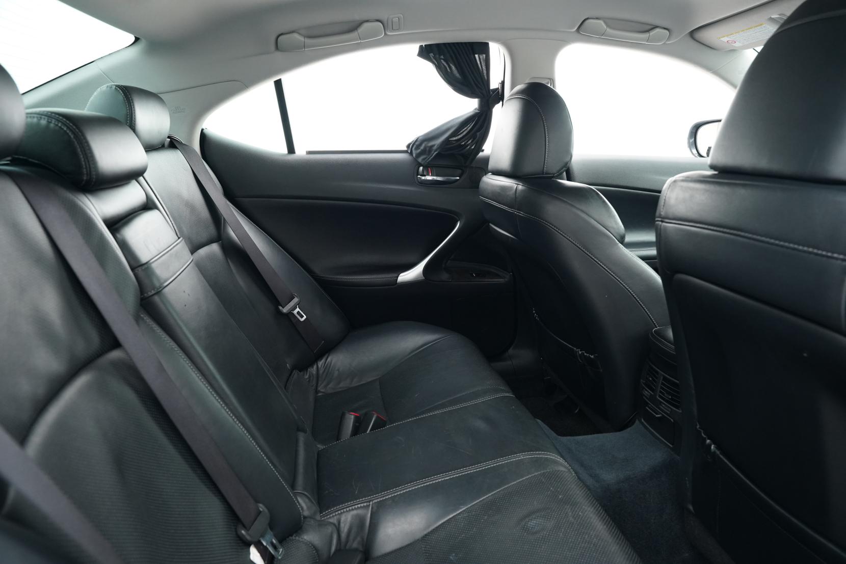 Lexus IS 2.5 LA21 USE20L