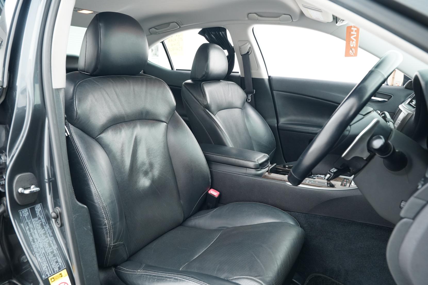 Lexus IS 2.5 LA21 USE20L