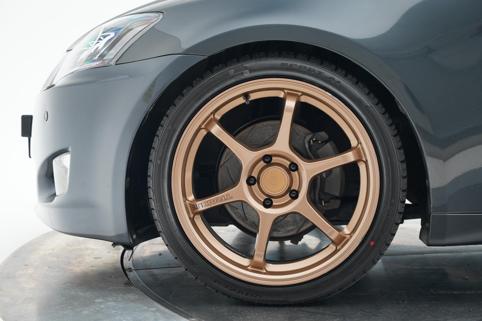Lexus IS 2.5 LA21 USE20L