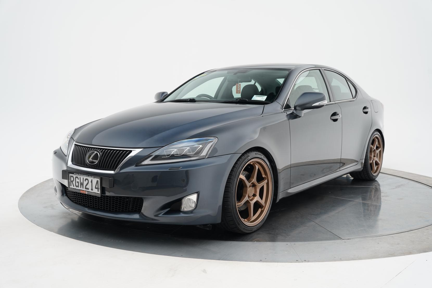 Lexus IS 2.5 LA21 USE20L