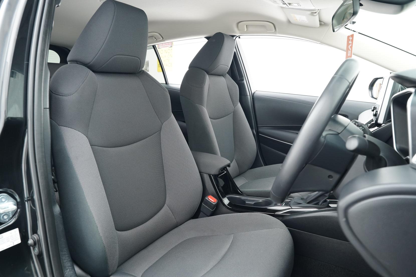 Toyota Corolla 1.8 Touring Wagon Hybrid S