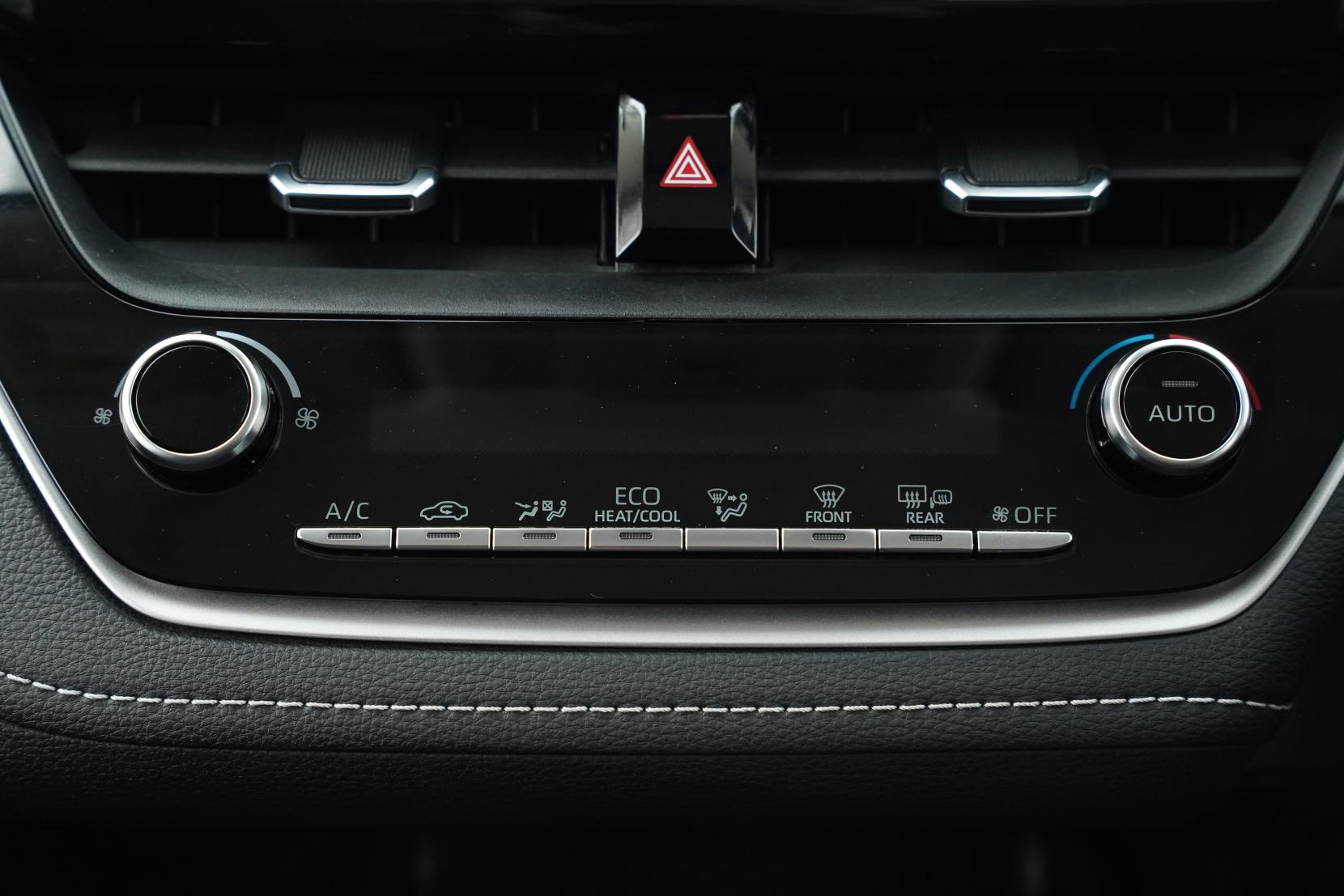 Toyota Corolla 1.8 Touring Wagon Hybrid S