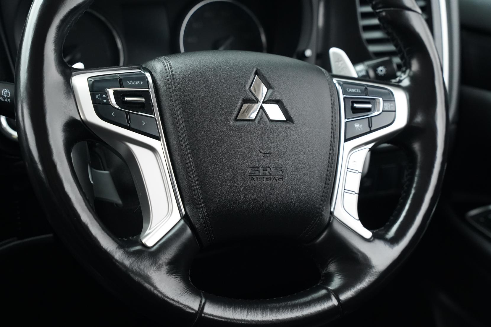 Mitsubishi Outlander 2.0 PHEV 4WD G SAFETY PACKAGE