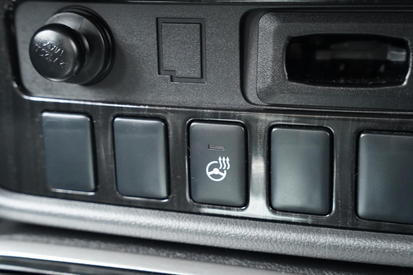 Mitsubishi Outlander 2.0 PHEV 4WD G SAFETY PACKAGE