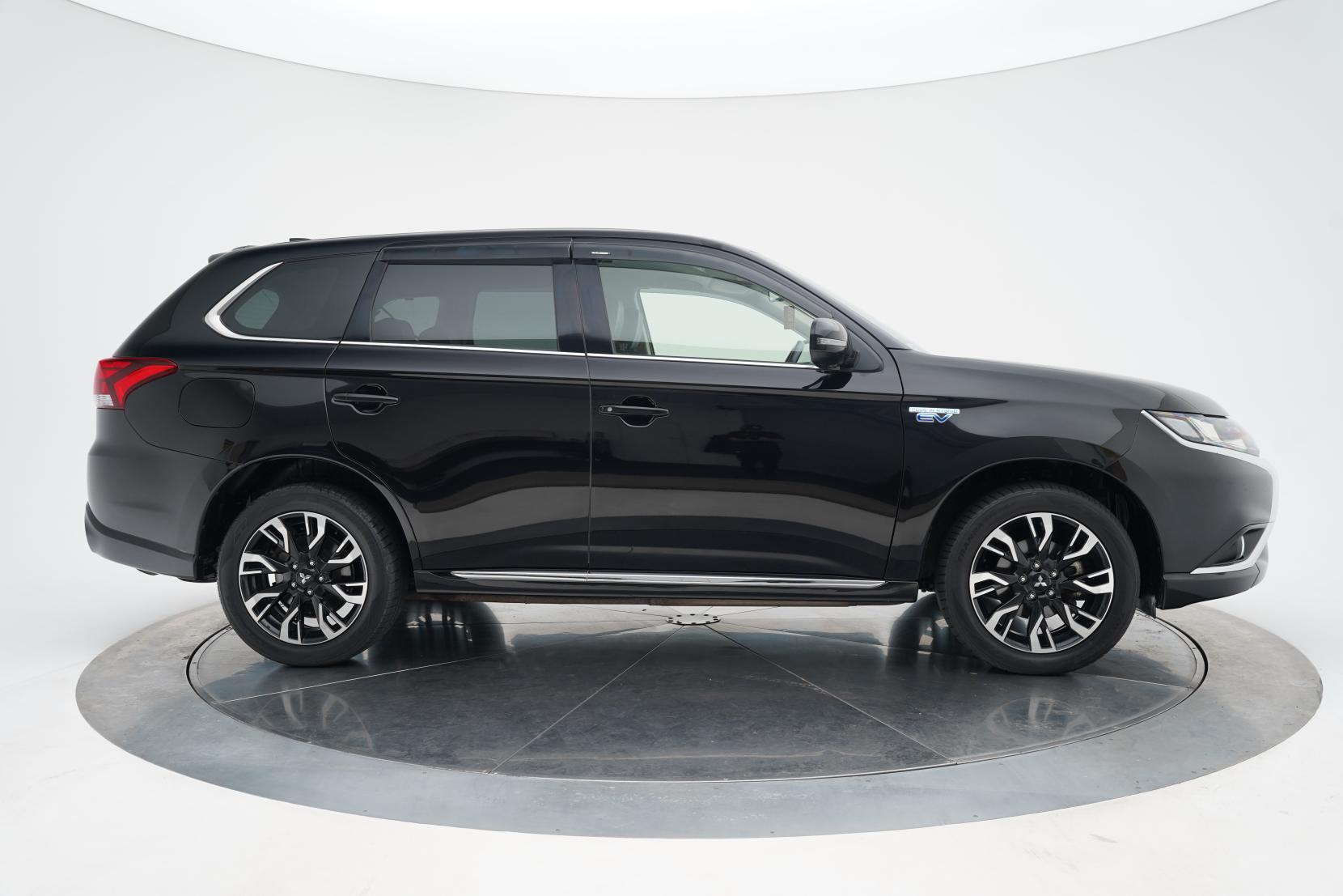 Mitsubishi Outlander 2.0 PHEV 4WD G SAFETY PACKAGE