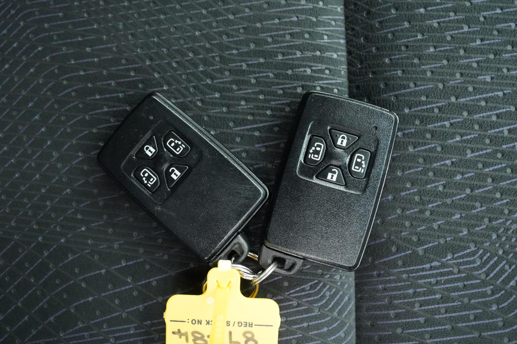 Toyota Estima 2.4 AERAS