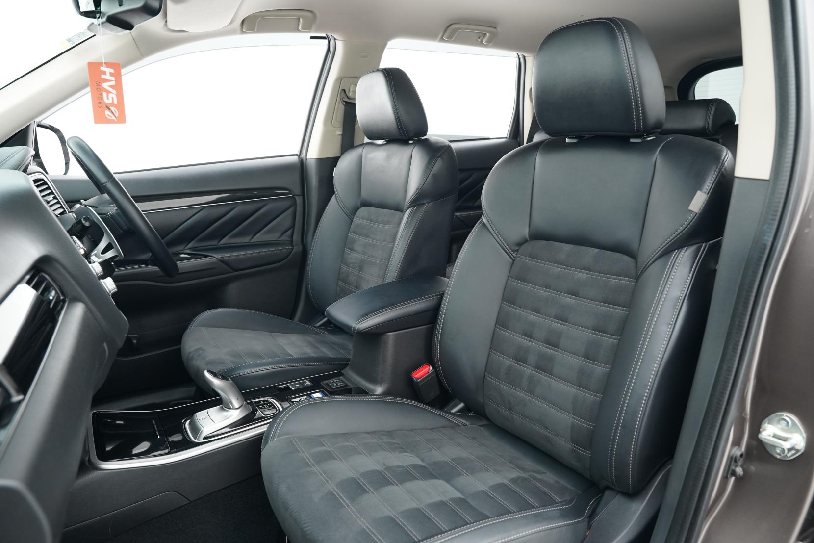 Mitsubishi Outlander 2.4 PHEV Phev G 4WD 