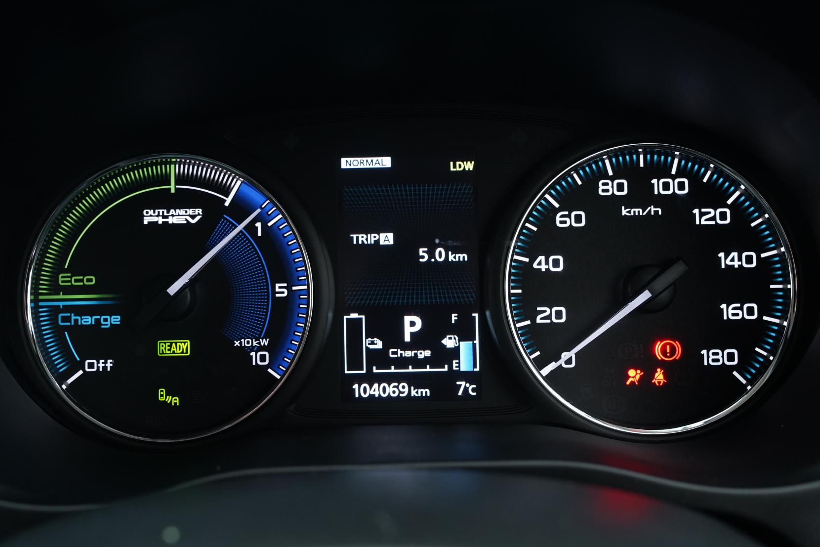 Mitsubishi Outlander 2.4 PHEV Phev G 4WD 