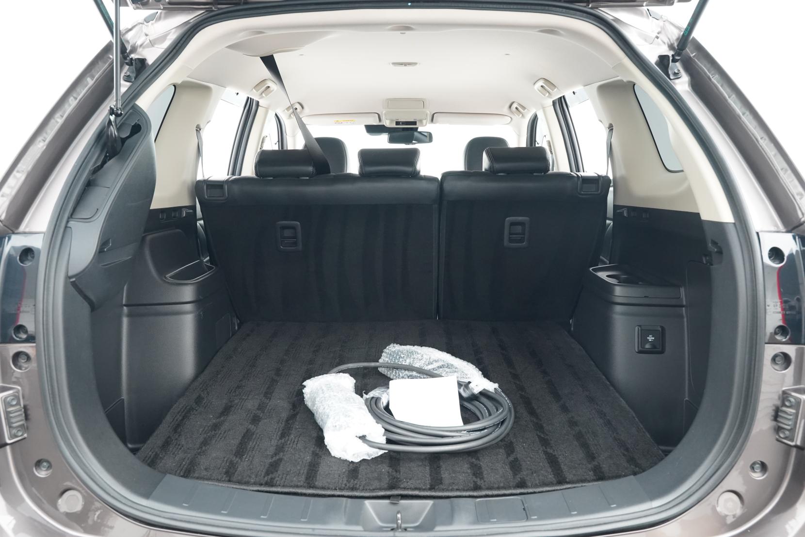 Mitsubishi Outlander 2.4 PHEV Phev G 4WD 