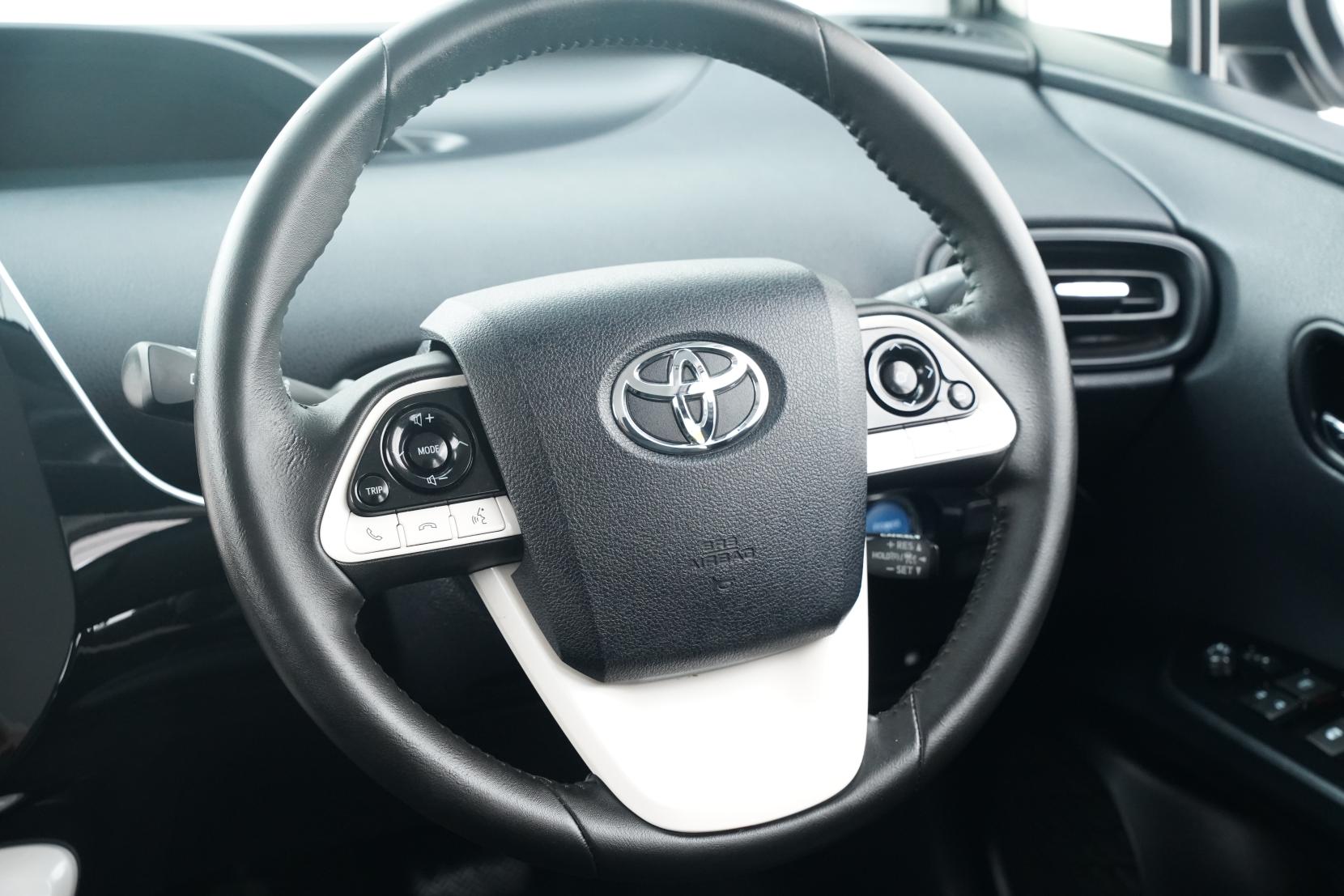 Toyota Prius 1.8 Hybrid S
