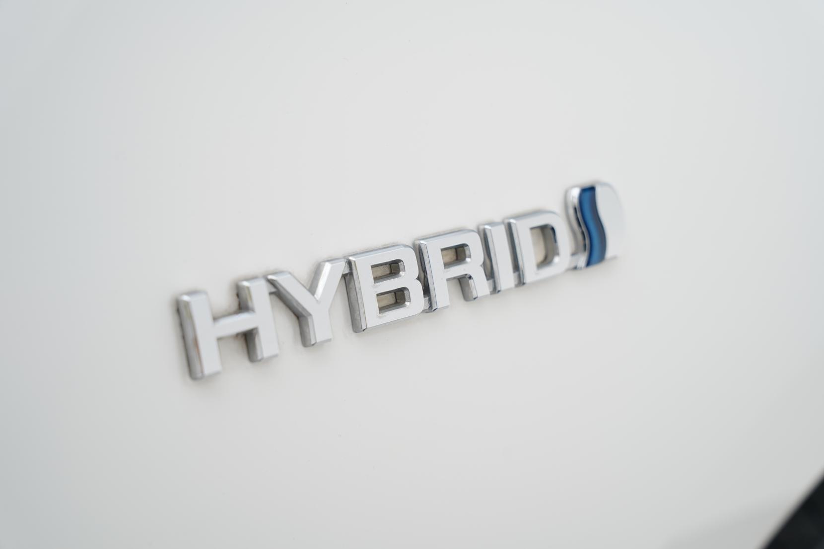 Toyota Prius 1.8 Hybrid S
