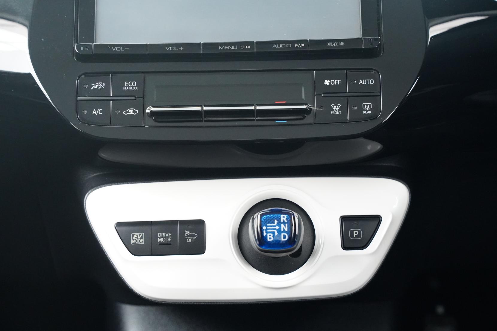 Toyota Prius 1.8 Hybrid S