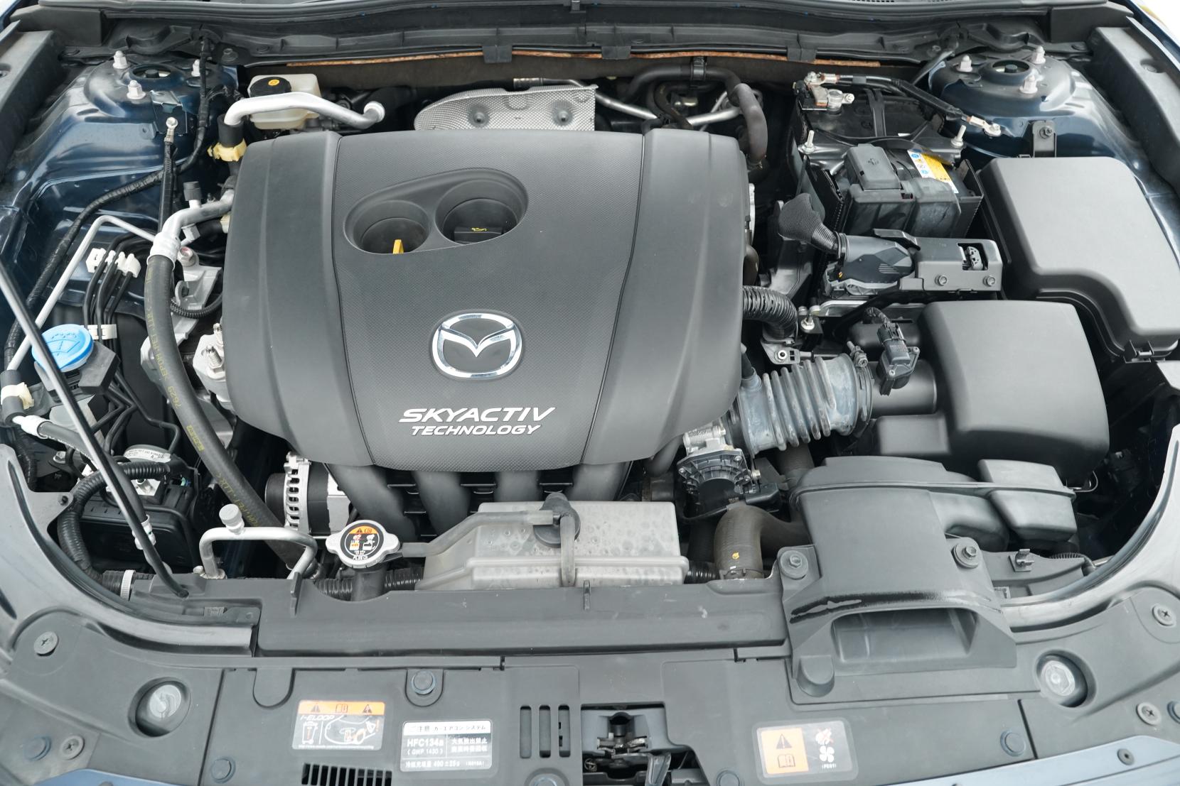 Mazda Axela SPORT 20S TOURING
