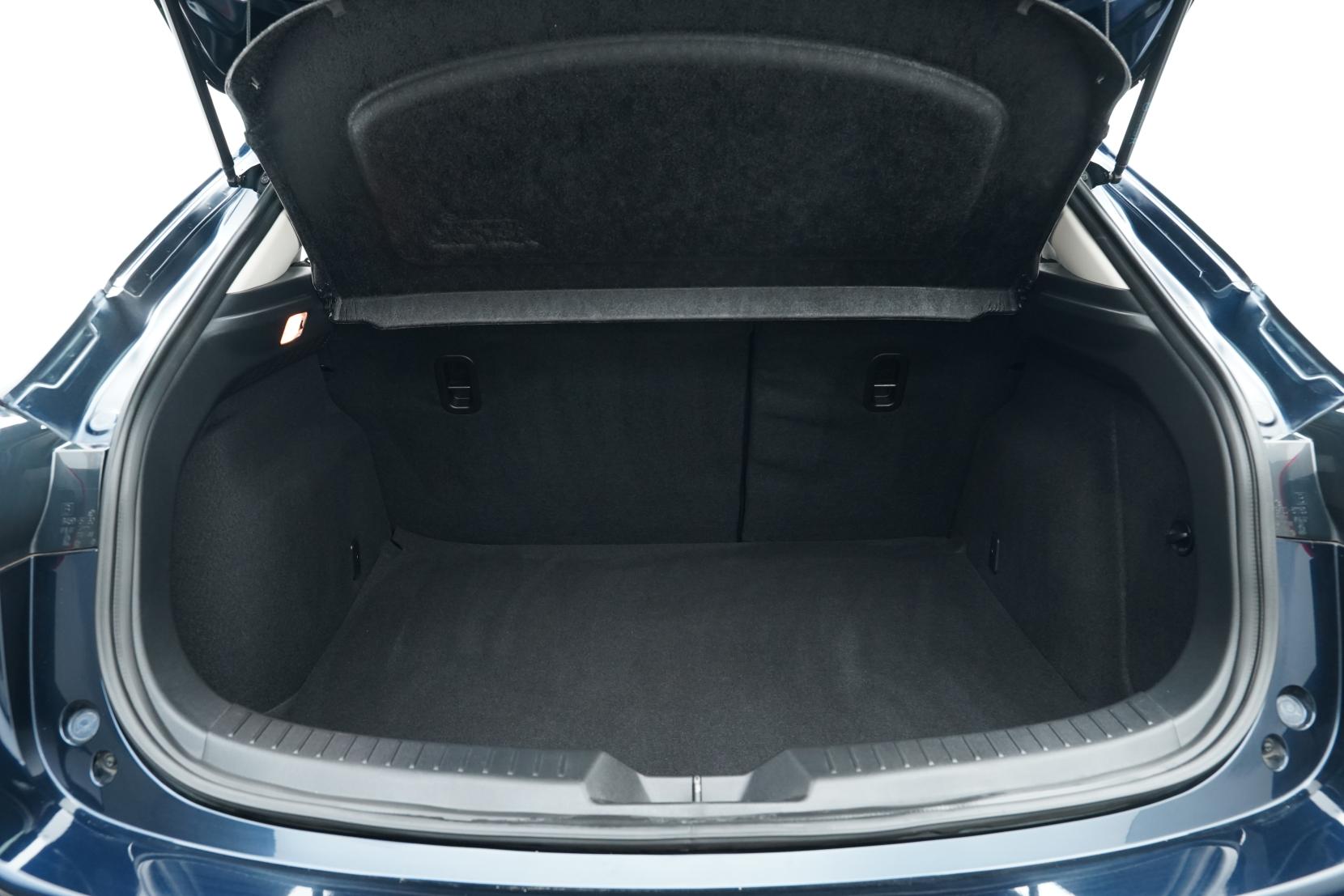 Mazda Axela SPORT 20S TOURING