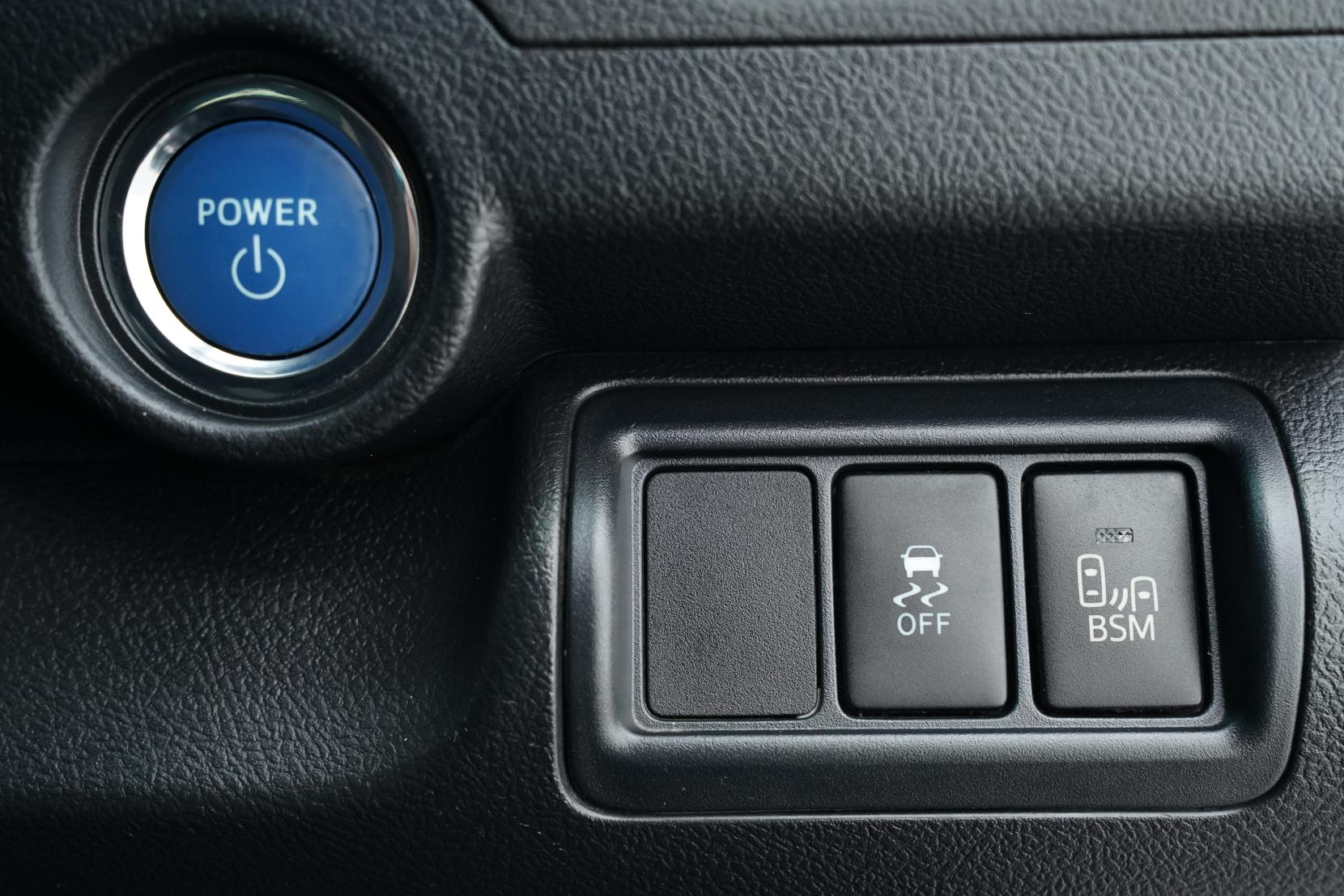 Toyota Camry HYBRID LEATHER PACKAGE