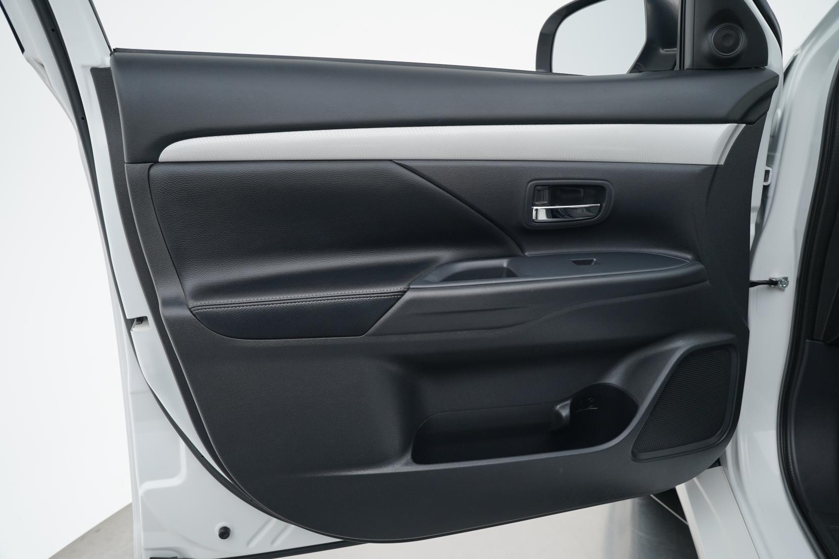 Mitsubishi Outlander 2.4 PHEV 4WD G