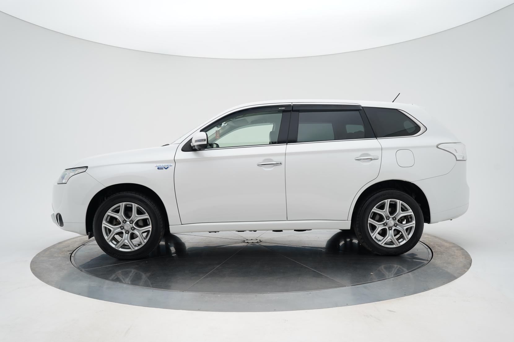 Mitsubishi Outlander 2.4 PHEV 4WD G