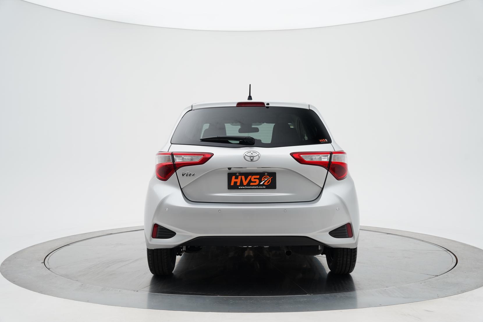 Toyota Vitz 1.3 F