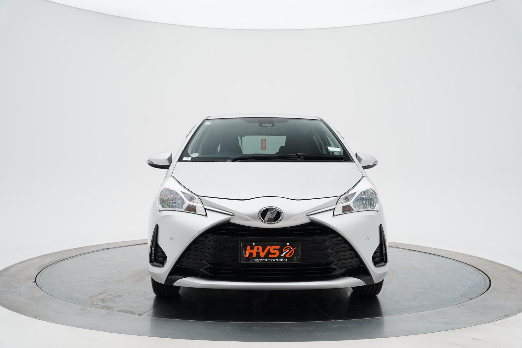 Toyota Vitz 1.3 F