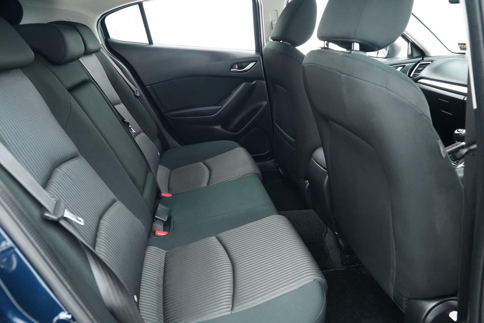 Mazda Axela 2.0 SPORT 20S TOURING