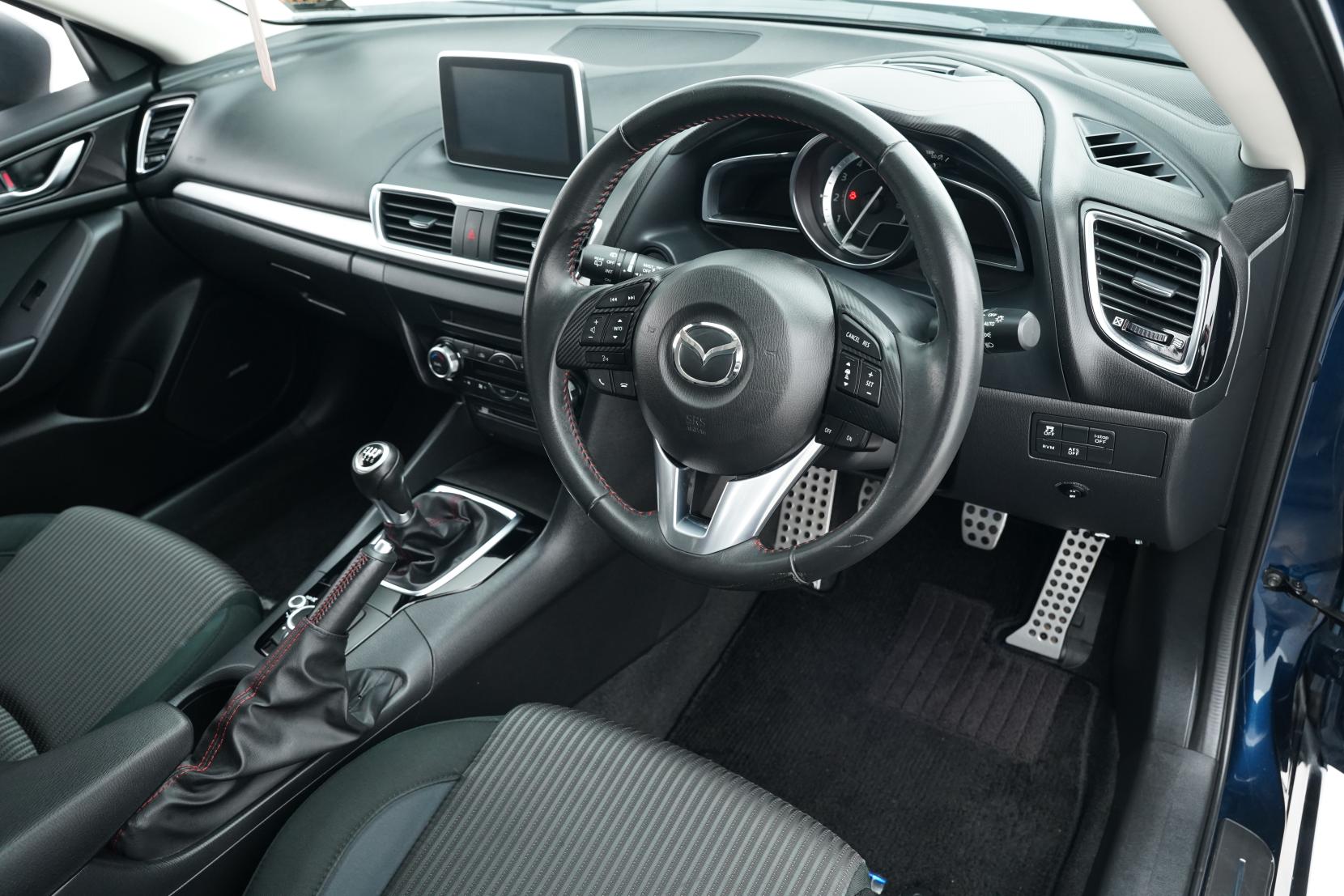 Mazda Axela 2.0 SPORT 20S TOURING