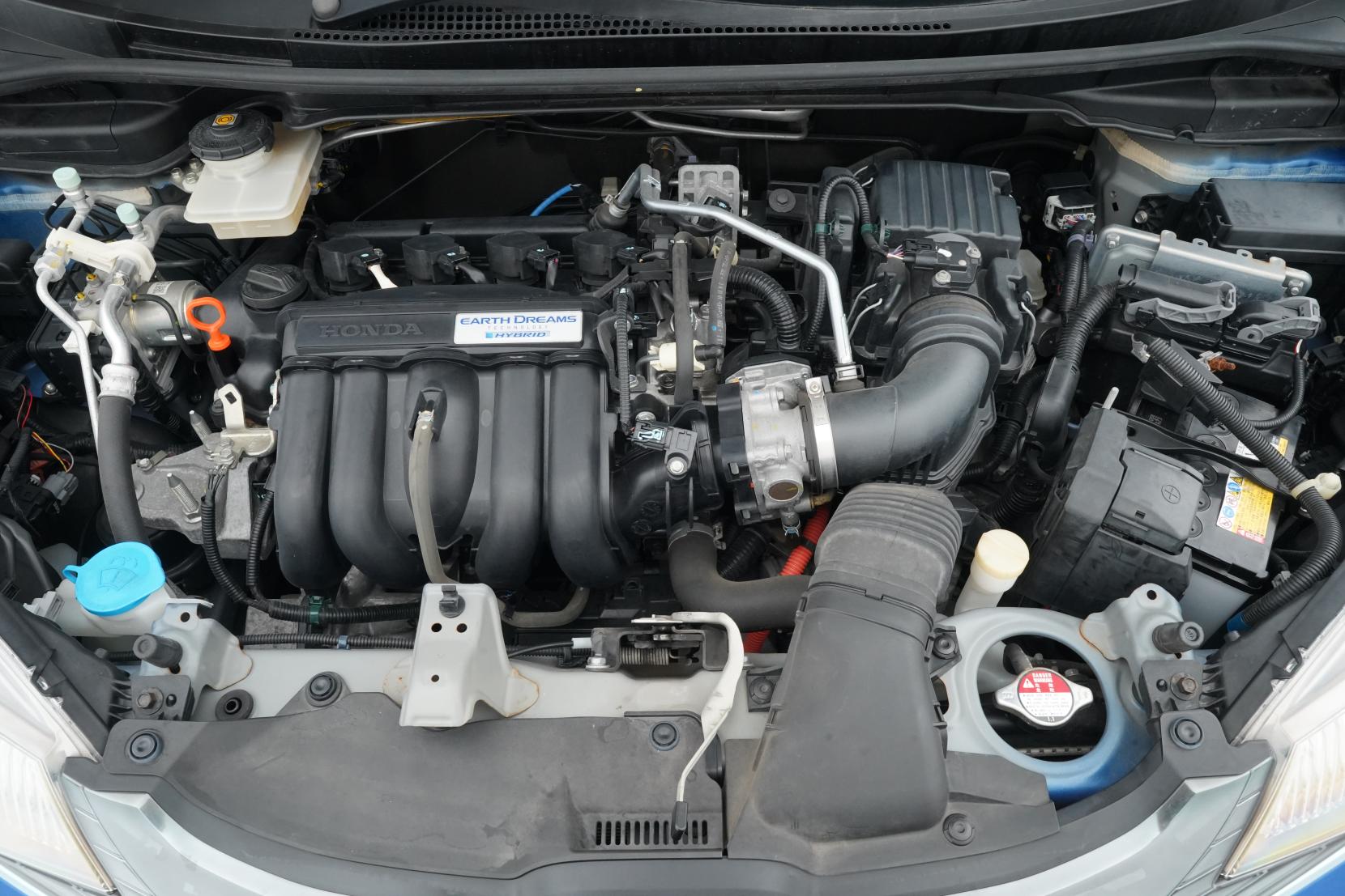 Honda Fit 1.5 Hybrid L PACKAGE