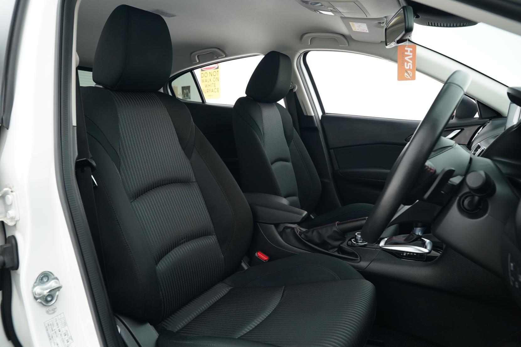 Mazda Axela SPORT 20S TOURING