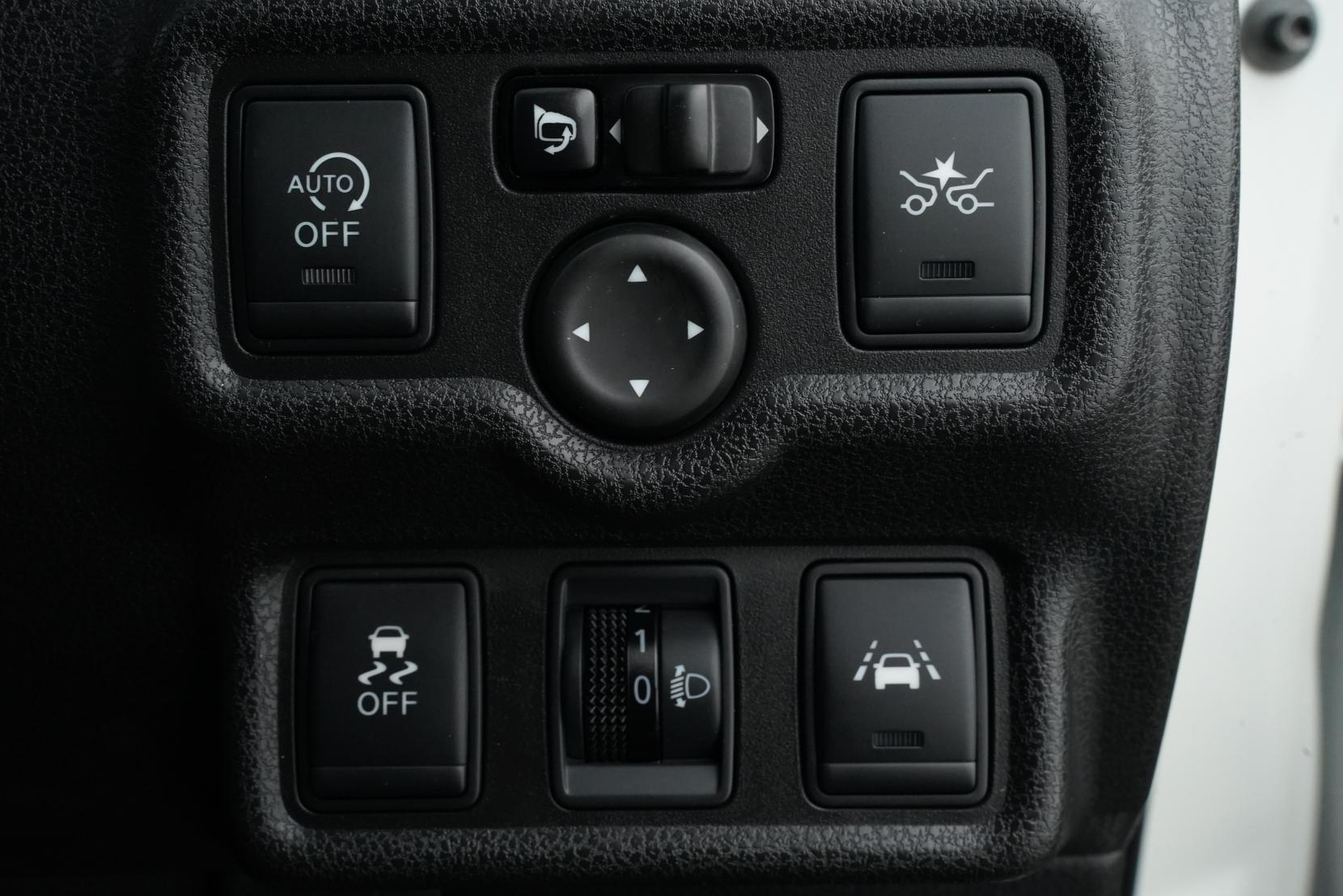 Nissan Note (2004–present) 1.2 X Emergency Brake 