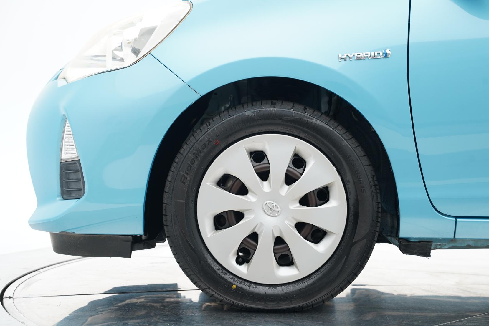 Toyota Aqua 1.5 Hybrid G