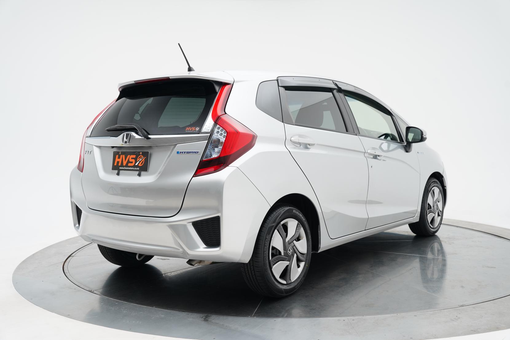 Honda Fit 1.5 Hybrid L PACKAGE