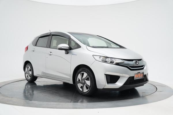 Honda Fit 1.5 Hybrid L PACKAGE