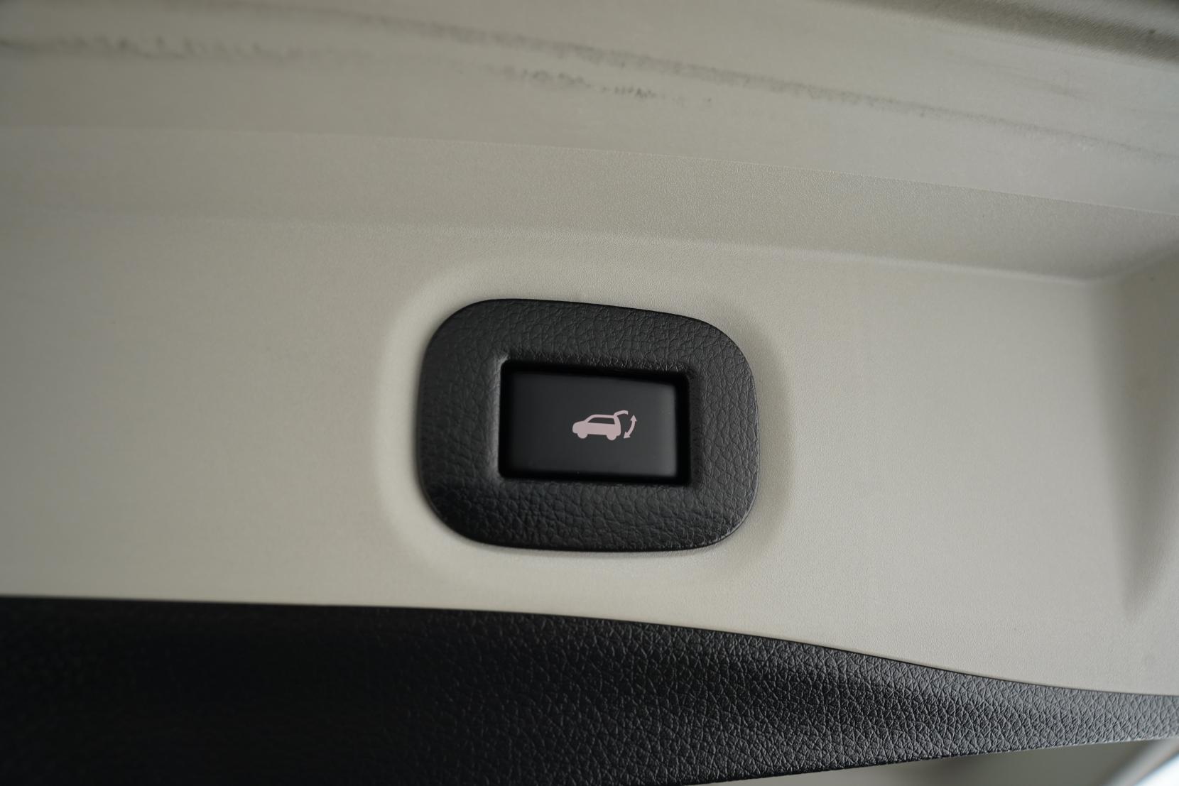 Nissan X-TRAIL 2.0 20X 4WD 5 Seater