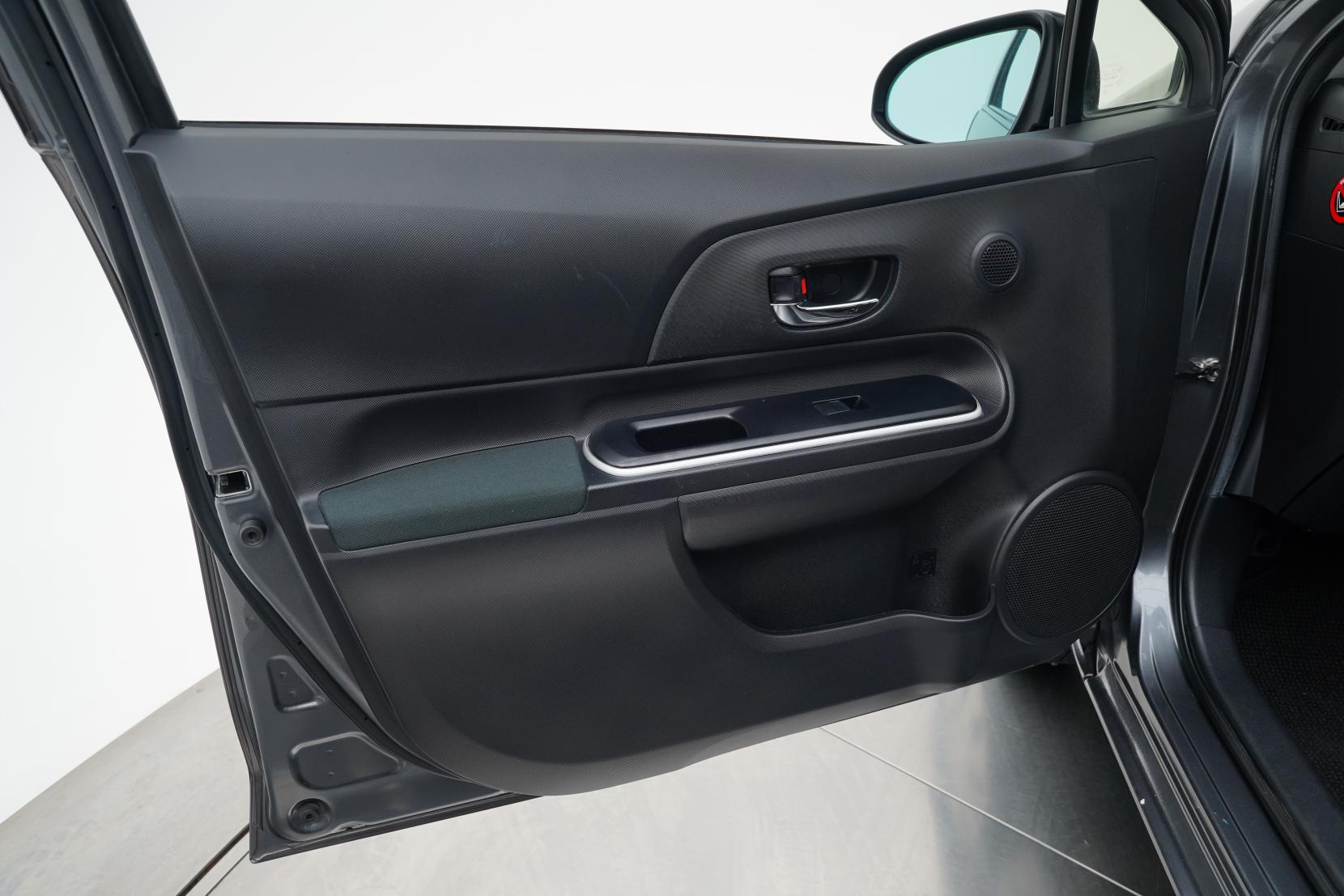 Toyota Aqua 1.5 G Leather