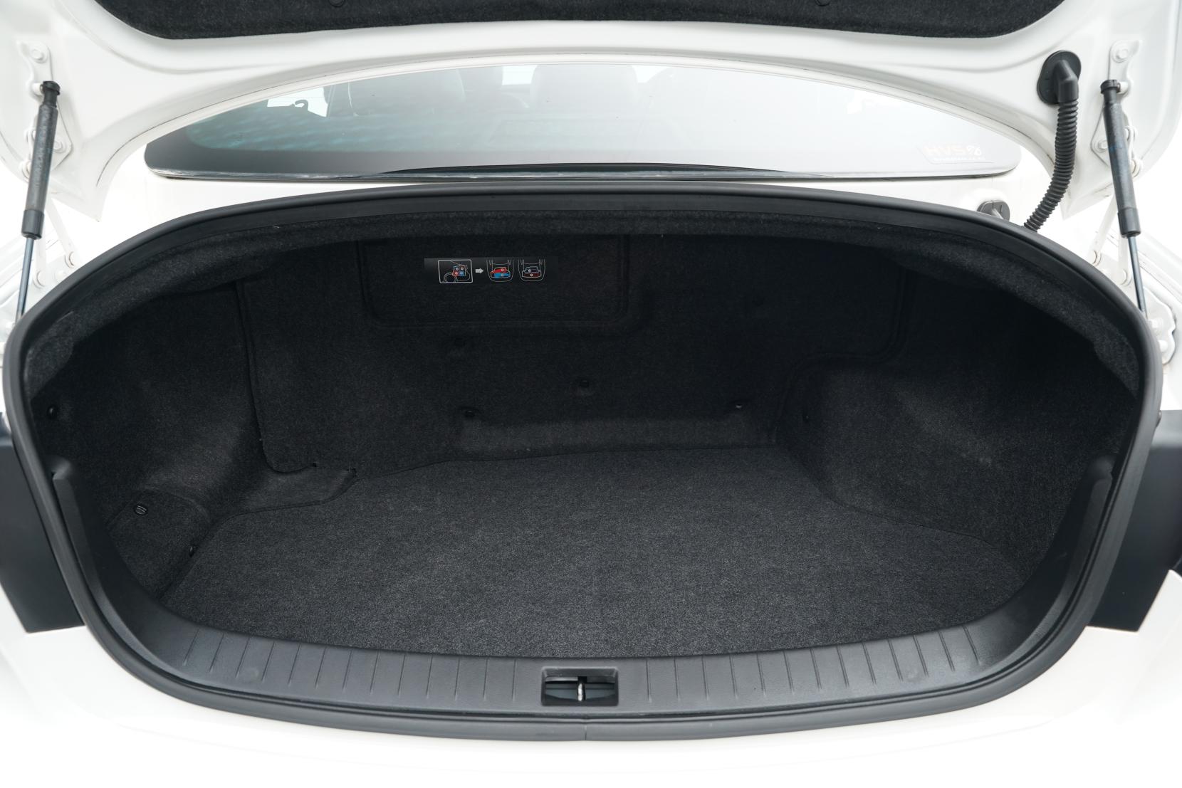 Nissan Skyline 3.5 350GT HYBRID TYPE P