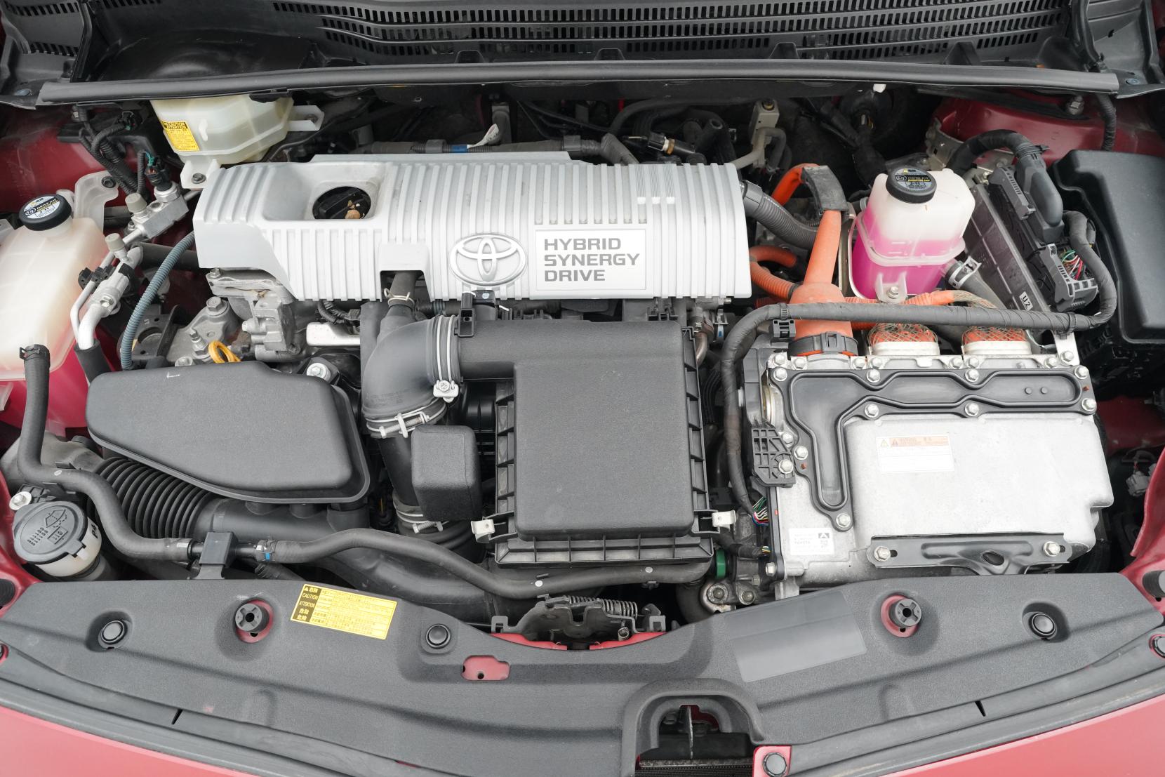 Toyota Prius 1.8 Hybrid S Touring Selection