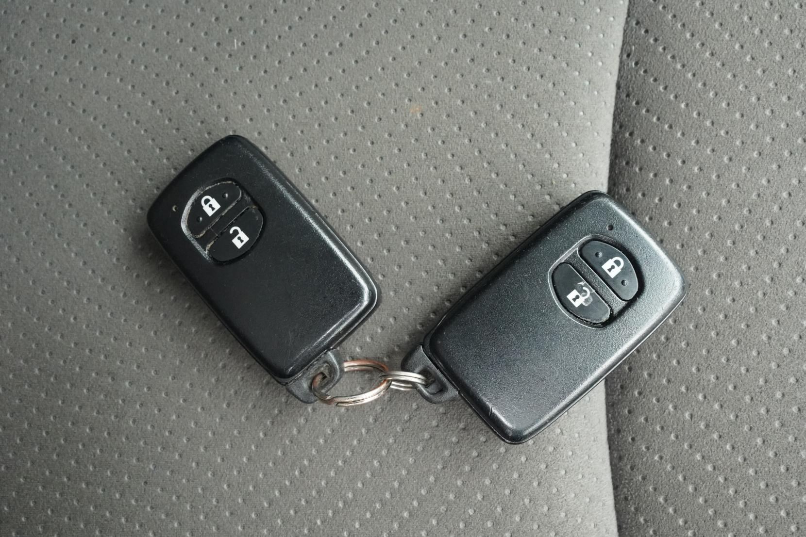 Toyota Prius 1.8 Hybrid S Touring Selection