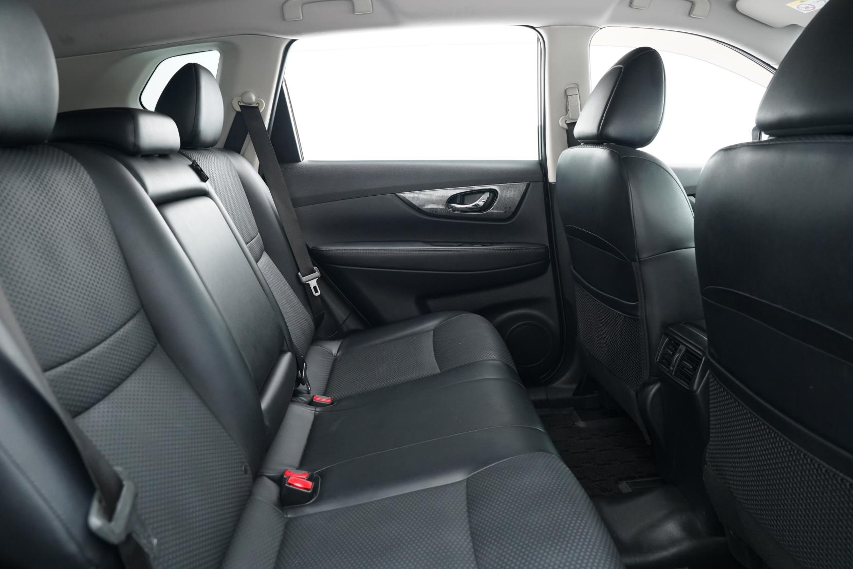 Nissan X-TRAIL 2.0 20X 2WD 5 Seater