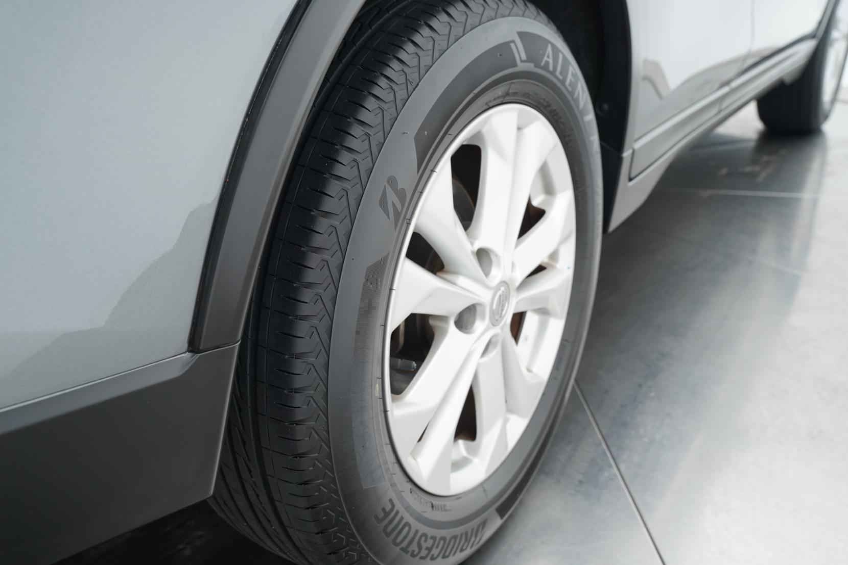 Nissan X-TRAIL 2.0 20X 2WD 5 Seater